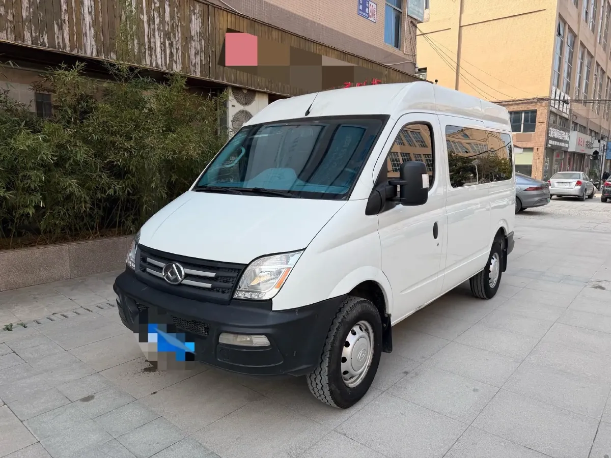 2020 MAXUS XinTu V80 2.5T 136HP L4 6MT,autocango,china used car exporter,china ev exporter,chinese used car exporter,chinese used ev exporter