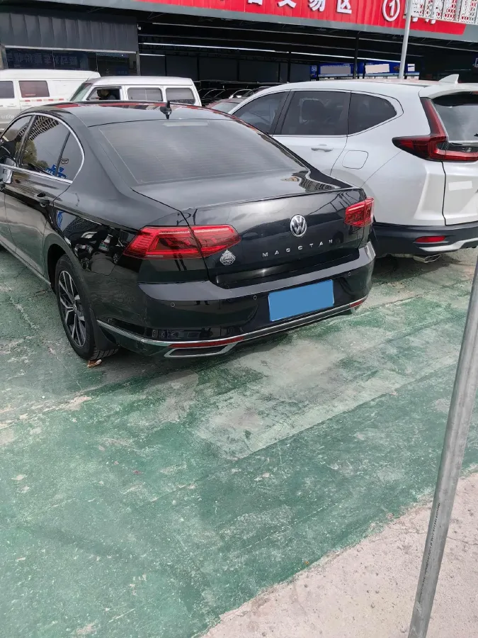 2020 Volkswagen Magotan 2.0T 186HP L4 7DCT,autocango,china used car exporter,china ev exporter,chinese used car exporter,chinese used ev exporter