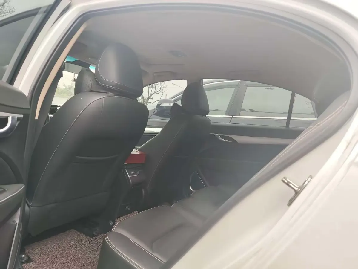 2018 Geely Emgrand 1.5L 109HP L4 5MT,autocango,china used car exporter,china ev exporter,chinese used car exporter,chinese used ev exporter