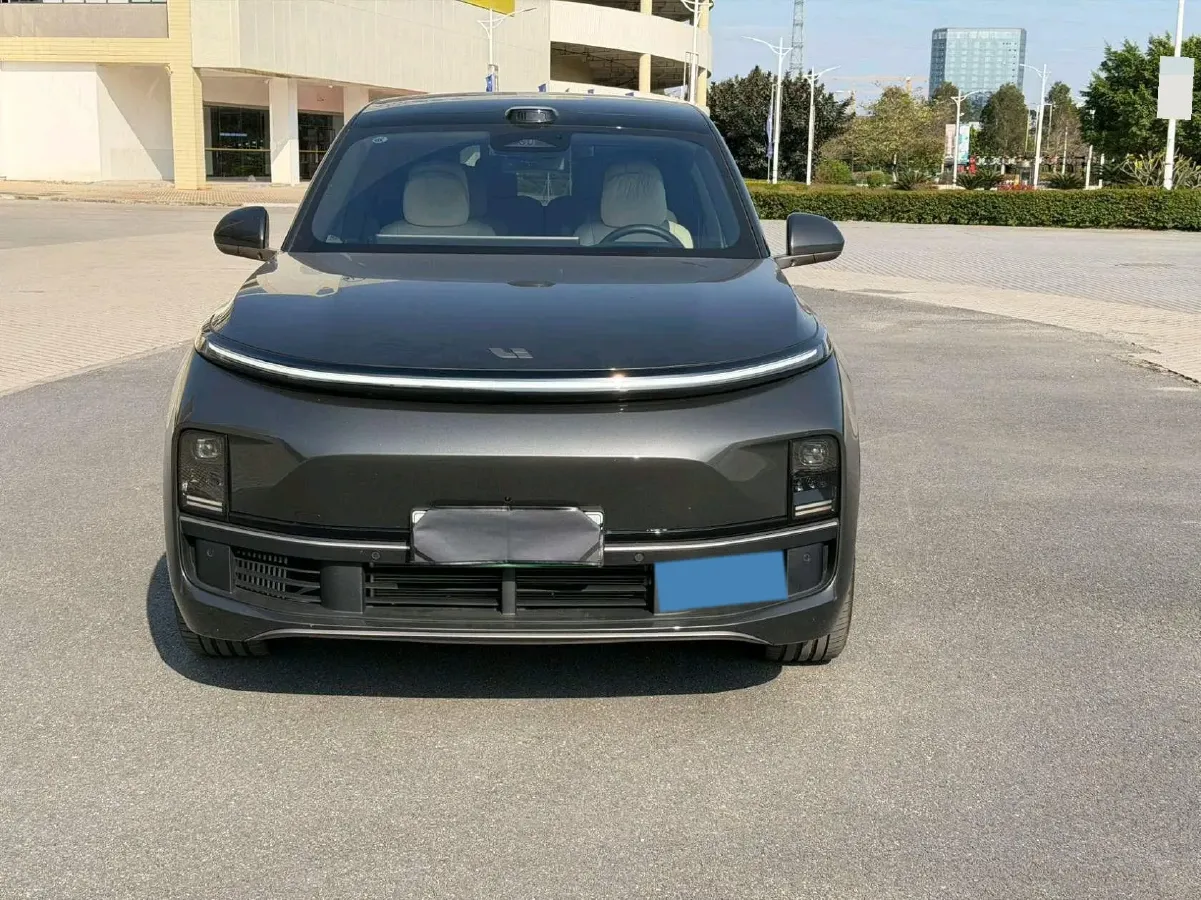 2025 Li L9 Range Extended 154HP REEV,autocango,china used car exporter,china ev exporter,chinese used car exporter,chinese used ev exporter