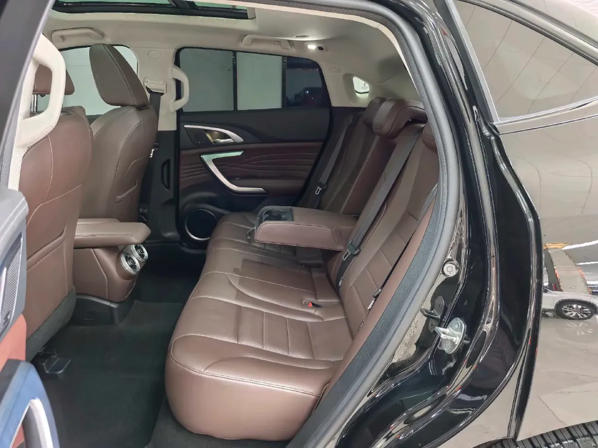 2020 WEY VV7 GT 2.0T 227HP L4 7DCT,autocango,china used car exporter,china ev exporter,chinese used car exporter,chinese used ev exporter