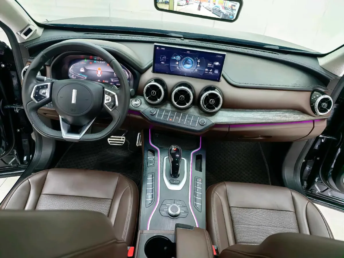 2020 WEY VV7 GT 2.0T 227HP L4 7DCT,autocango,china used car exporter,china ev exporter,chinese used car exporter,chinese used ev exporter