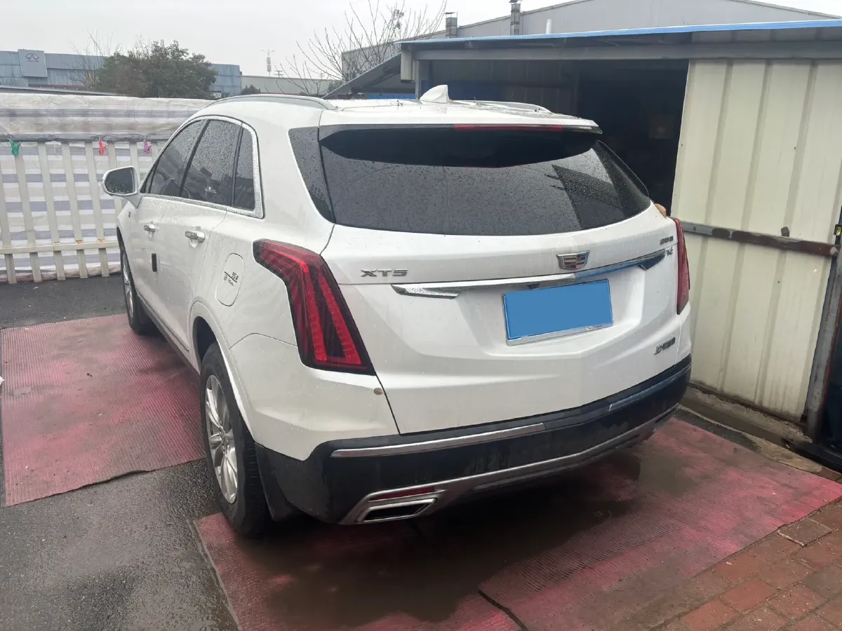 2023 Cadillac XT5 2.0T 237HP L4 9AT,autocango,china used car exporter,china ev exporter,chinese used car exporter,chinese used ev exporter