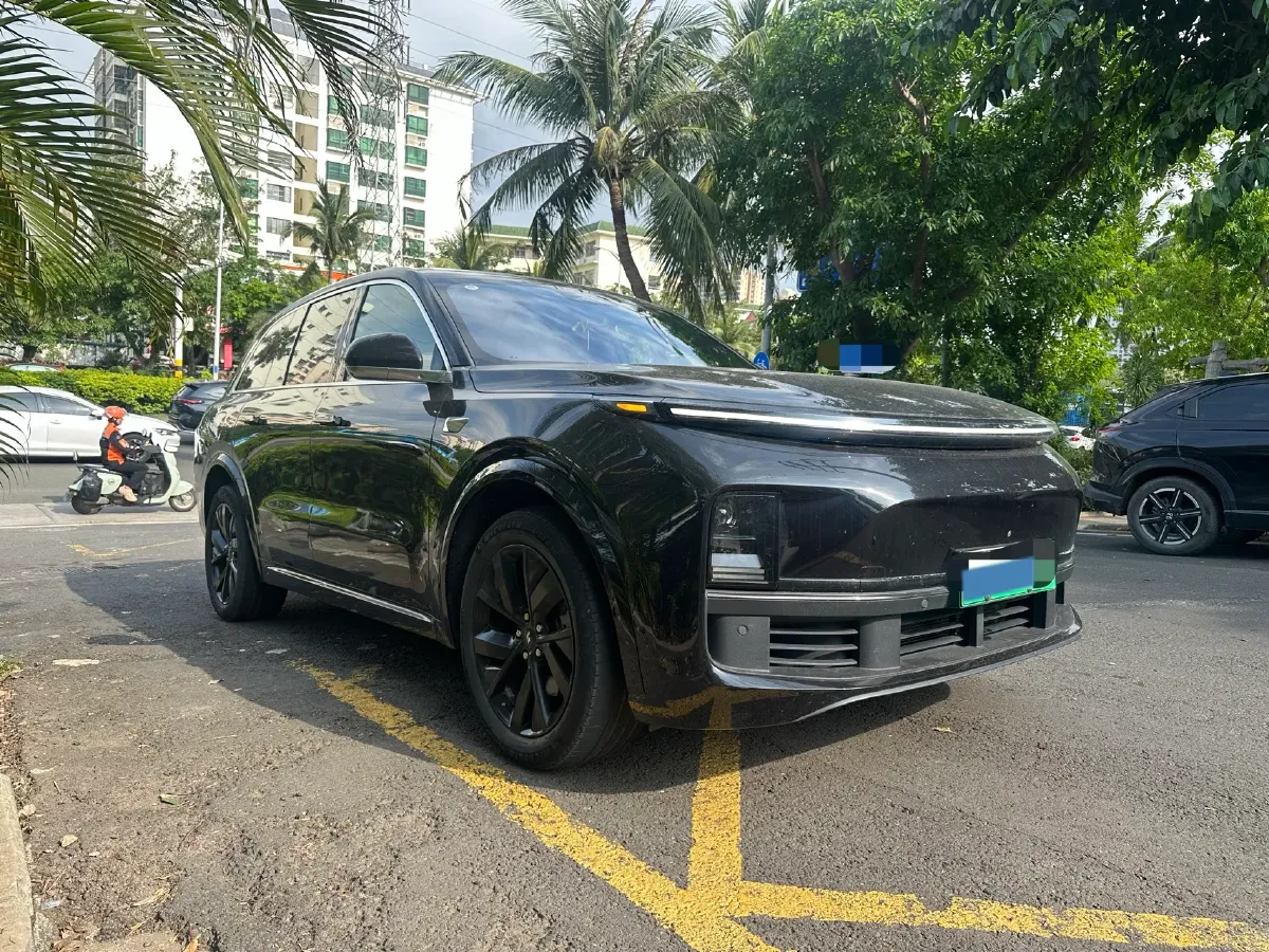2023 Li L7 Range Extended 154HP REEV 40.9KWH,autocango,china used car exporter,china ev exporter,chinese used car exporter,chinese used ev exporter