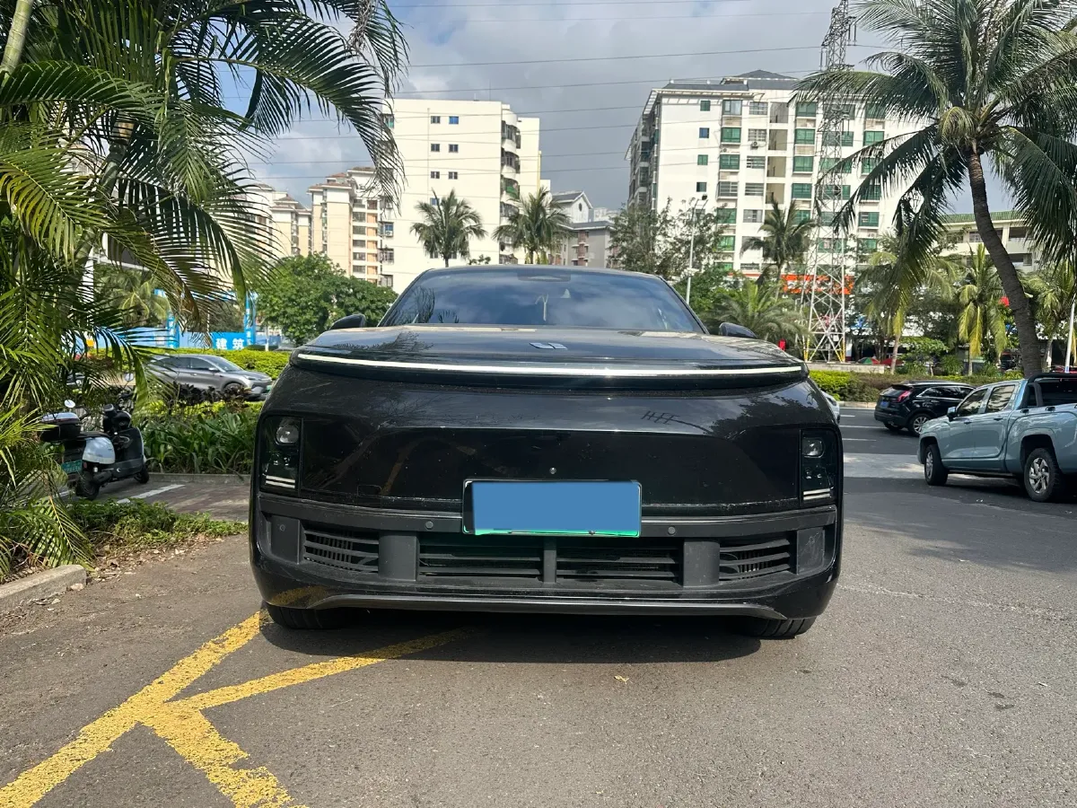 2023 Li L7 Range Extended 154HP REEV 40.9KWH,autocango,china used car exporter,china ev exporter,chinese used car exporter,chinese used ev exporter
