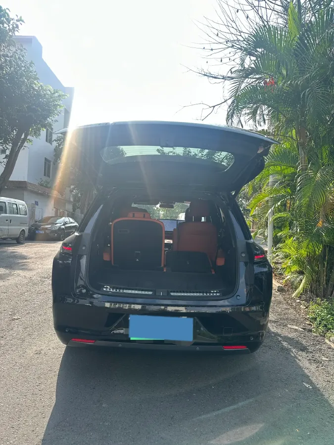 2023 Li L7 Range Extended 154HP REEV 40.9KWH,autocango,china used car exporter,china ev exporter,chinese used car exporter,chinese used ev exporter