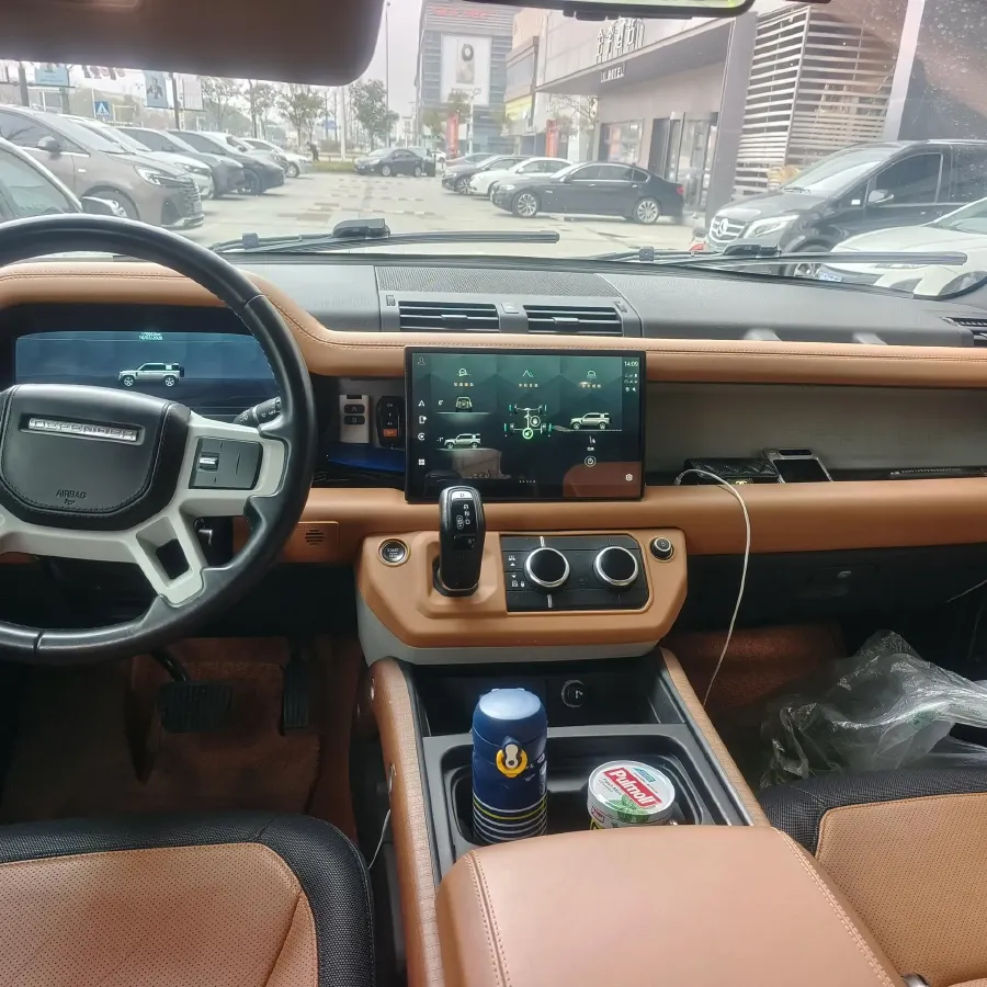 2023 Land Rover Defender 3.0T 400HP L6 8AT,autocango,china used car exporter,china ev exporter,chinese used car exporter,chinese used ev exporter