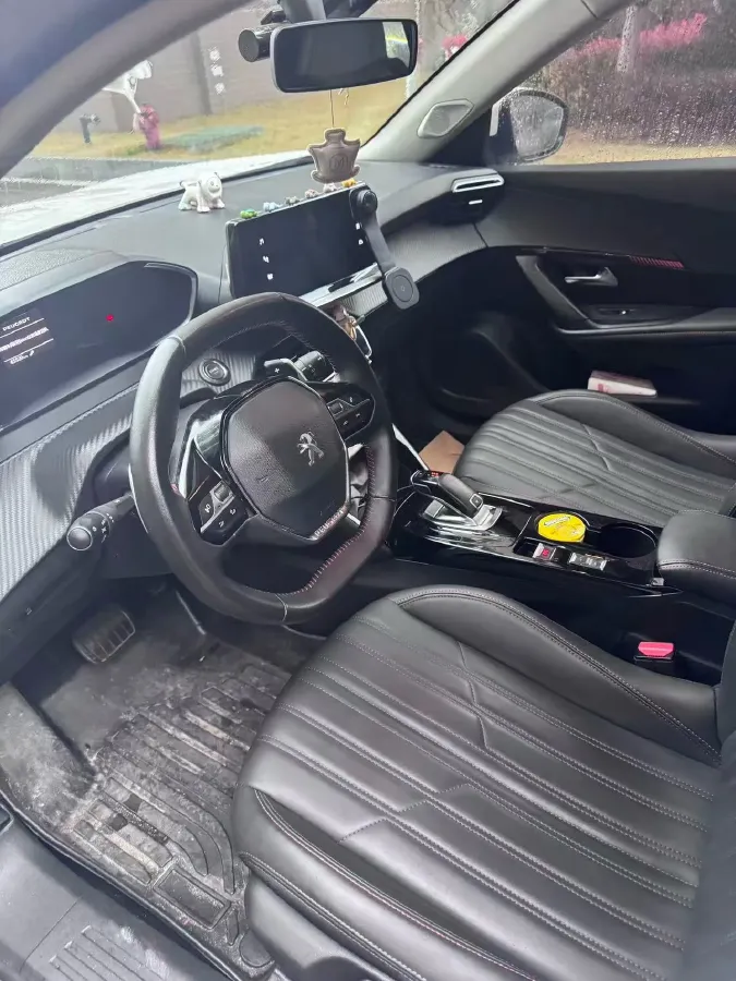 2022 Peugeot 2008 1.2T 136HP L3 6DCT,autocango,china used car exporter,china ev exporter,chinese used car exporter,chinese used ev exporter