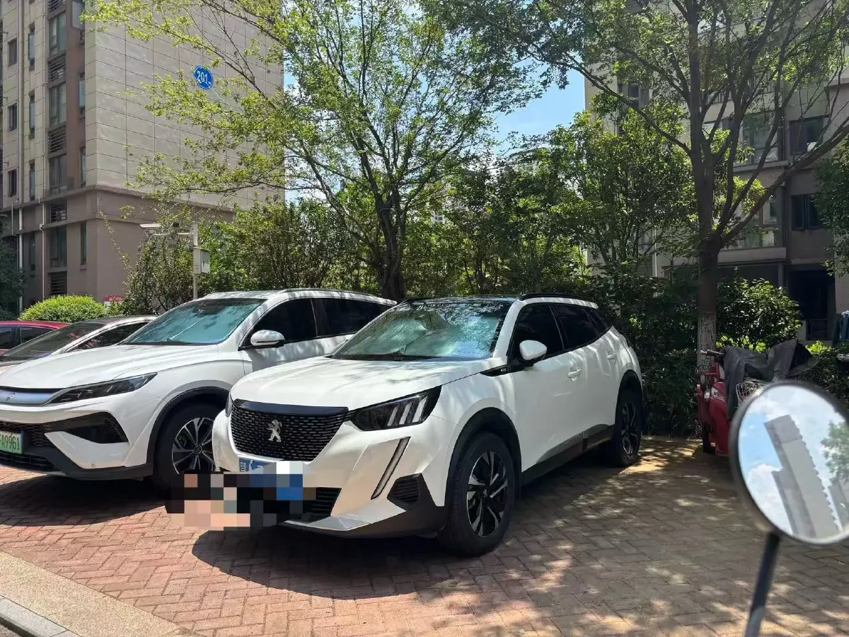 2022 Peugeot 2008 1.2T 136HP L3 6DCT,autocango,china used car exporter,china ev exporter,chinese used car exporter,chinese used ev exporter