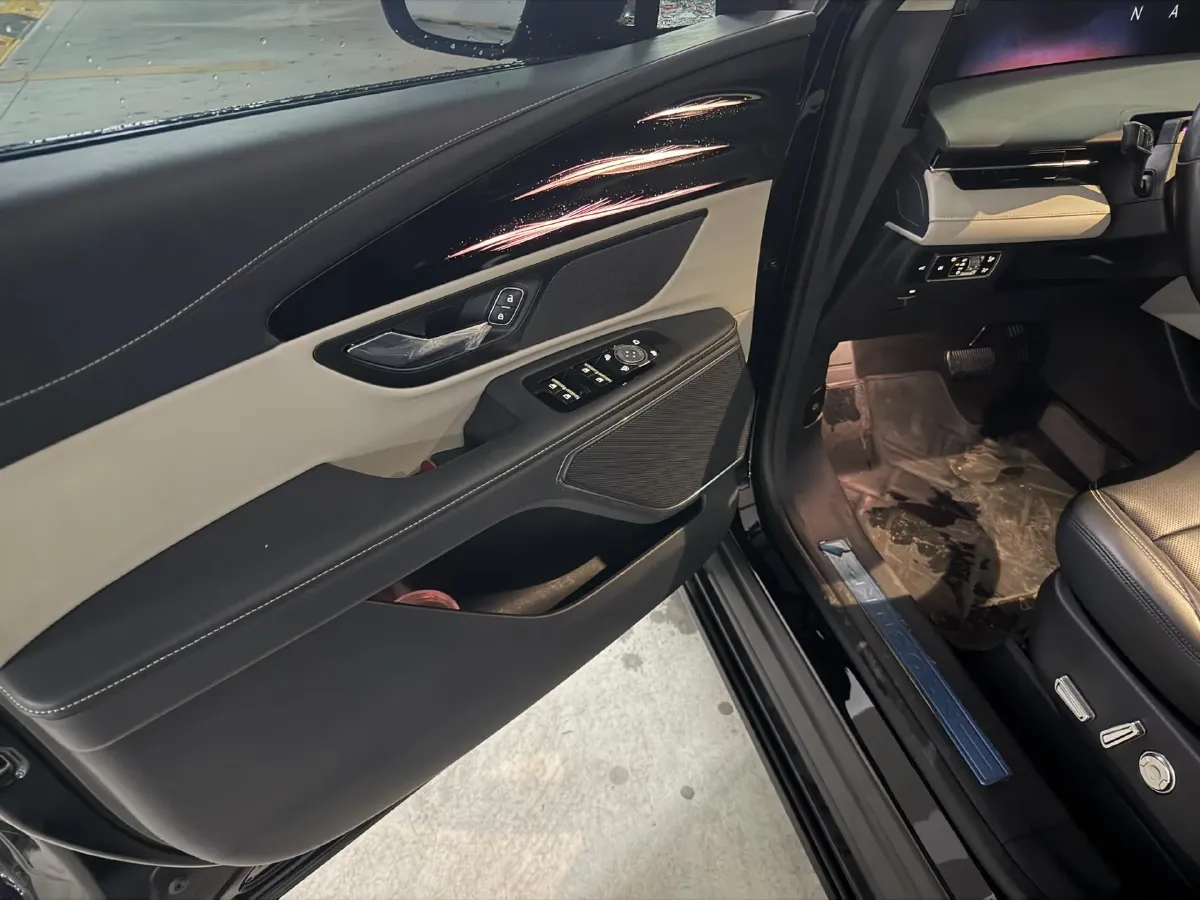 2023 Lincoln Nautilus 2.0T 261HP L4 8AT,autocango,china used car exporter,china ev exporter,chinese used car exporter,chinese used ev exporter