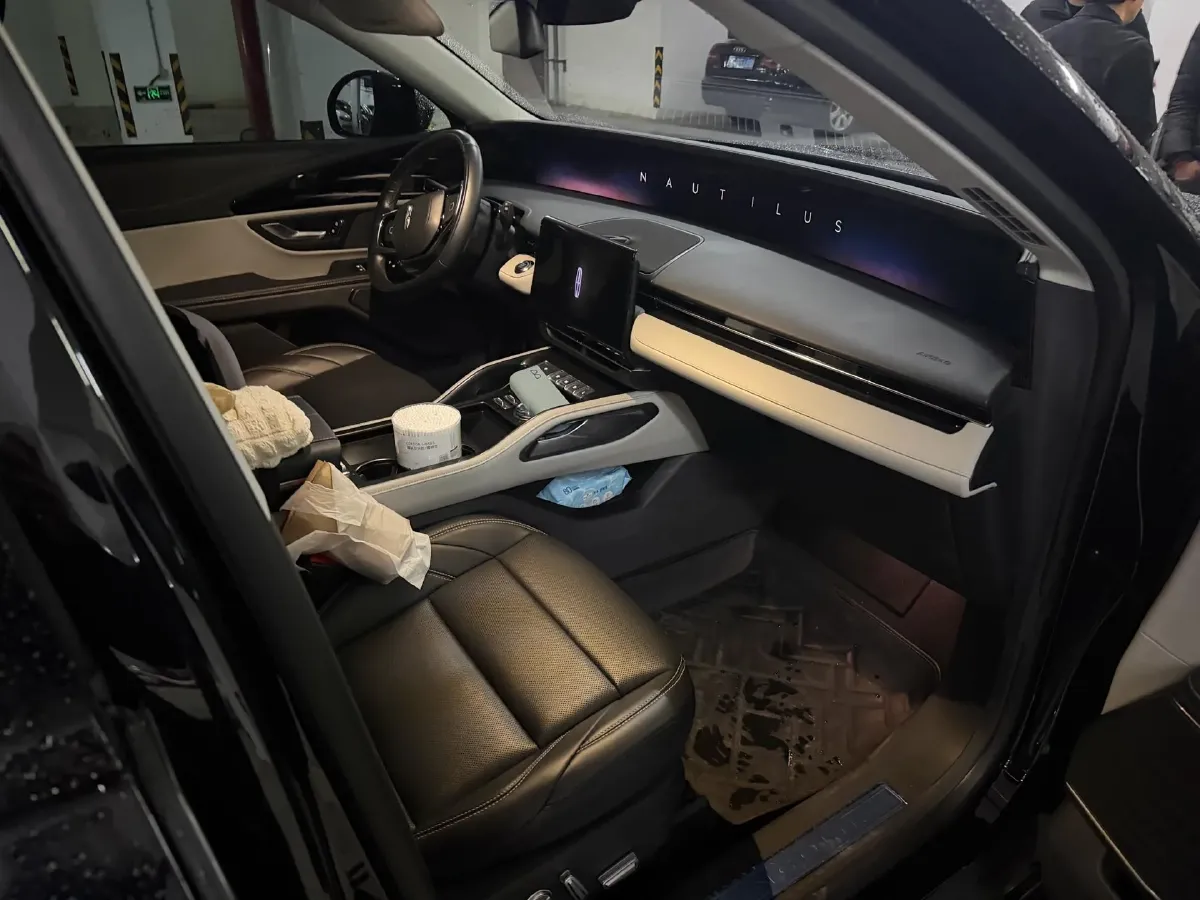 2023 Lincoln Nautilus 2.0T 261HP L4 8AT,autocango,china used car exporter,china ev exporter,chinese used car exporter,chinese used ev exporter