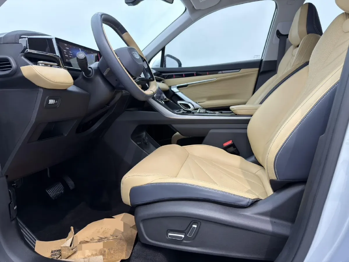 2023 Geely StarRay 1.5T 181HP L4 7DCT,autocango,china used car exporter,china ev exporter,chinese used car exporter,chinese used ev exporter