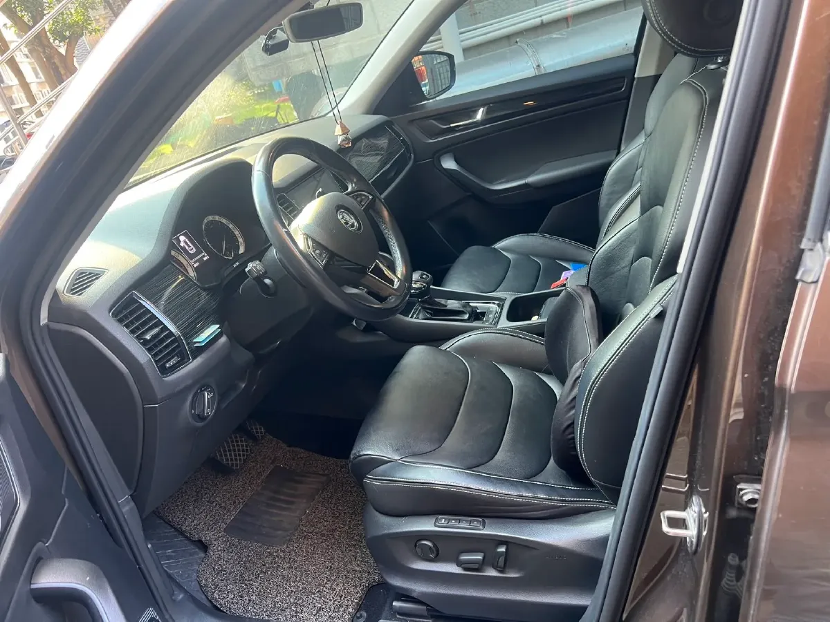 2018 Skoda Kodiak 1.8T 180HP L4 7DCT,autocango,china used car exporter,china ev exporter,chinese used car exporter,chinese used ev exporter