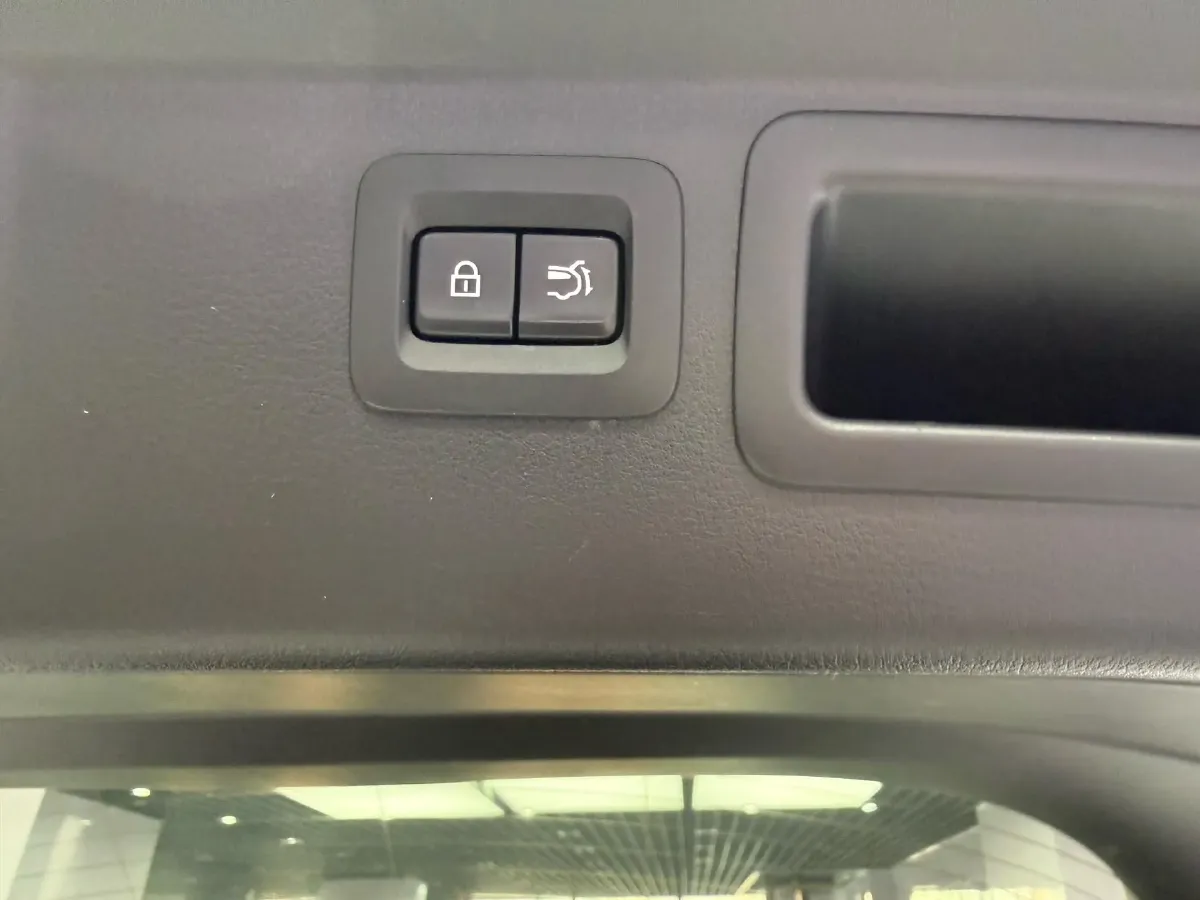 2023 Mazda CX-50 2.0L 155HP L4 6AT,autocango,china used car exporter,china ev exporter,chinese used car exporter,chinese used ev exporter