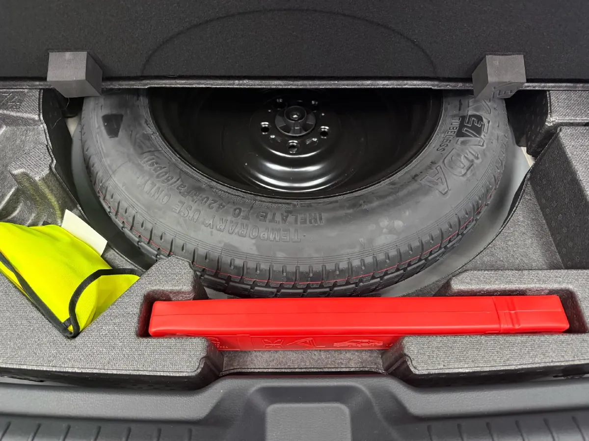 2023 Mazda CX-50 2.0L 155HP L4 6AT,autocango,china used car exporter,china ev exporter,chinese used car exporter,chinese used ev exporter