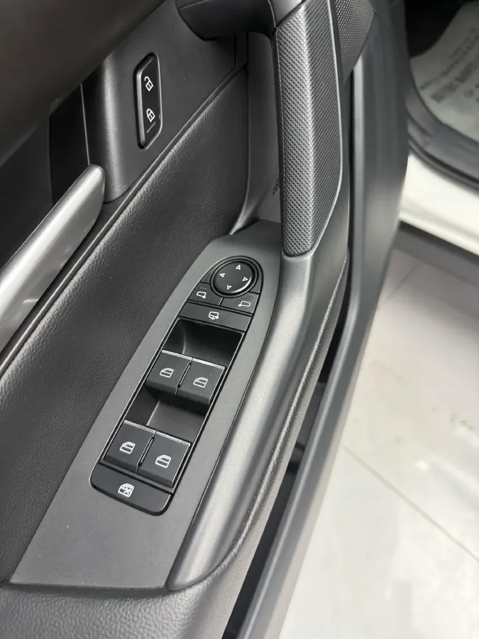 2023 Mazda CX-50 2.0L 155HP L4 6AT,autocango,china used car exporter,china ev exporter,chinese used car exporter,chinese used ev exporter