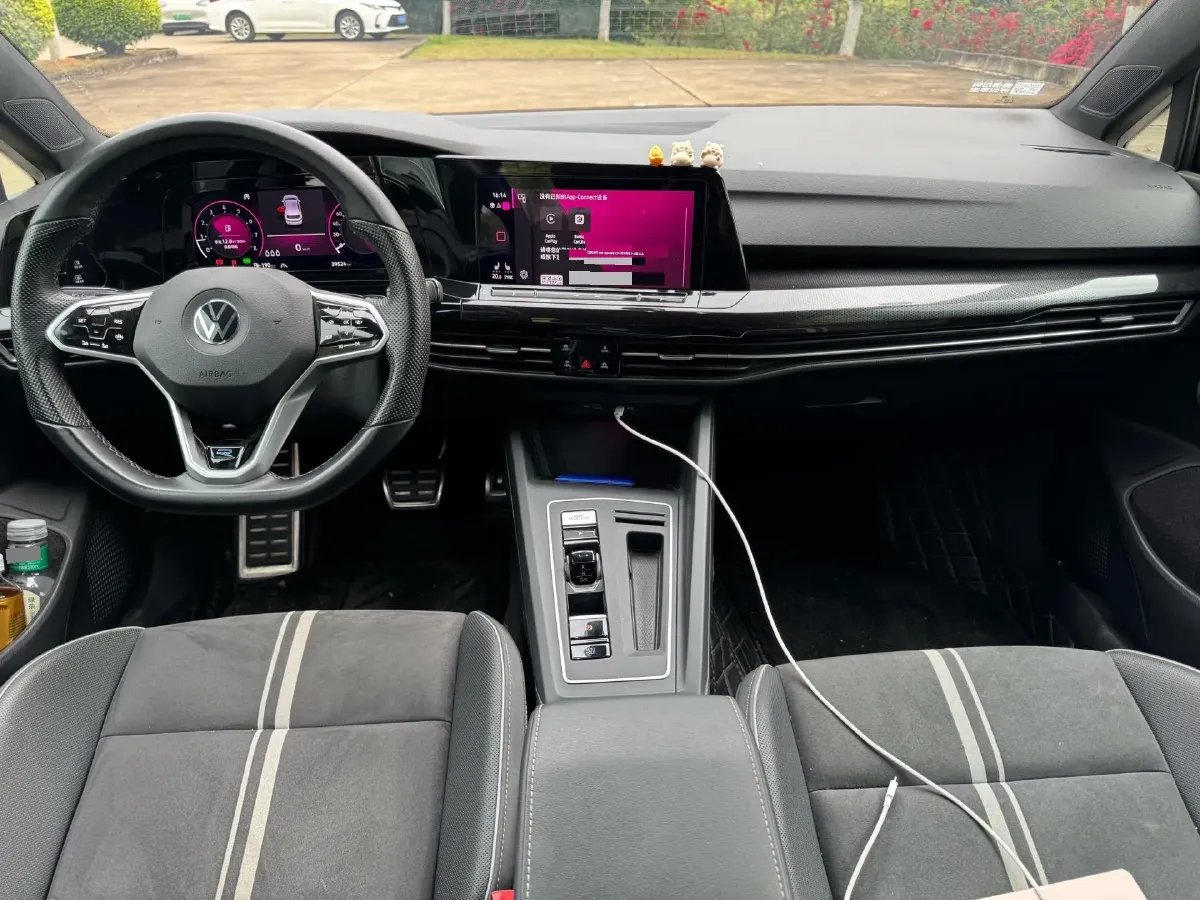 2023 Volkswagen Golf 1.4T 150HP L4 7DCT,autocango,china used car exporter,china ev exporter,chinese used car exporter,chinese used ev exporter