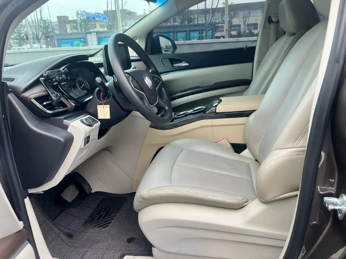 2022 Buick GL8 2.0T 237HP L4 9AT,autocango,china used car exporter,china ev exporter,chinese used car exporter,chinese used ev exporter