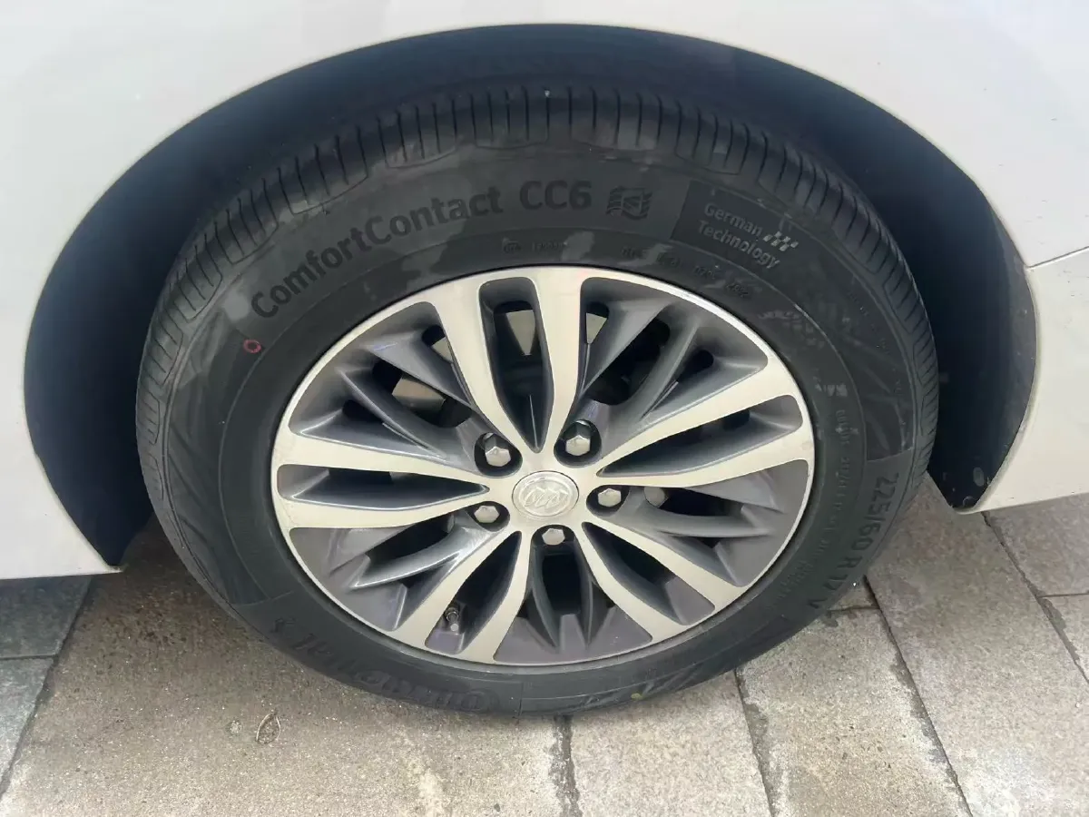 2022 Buick GL8 2.0T 237HP L4 9AT,autocango,china used car exporter,china ev exporter,chinese used car exporter,chinese used ev exporter