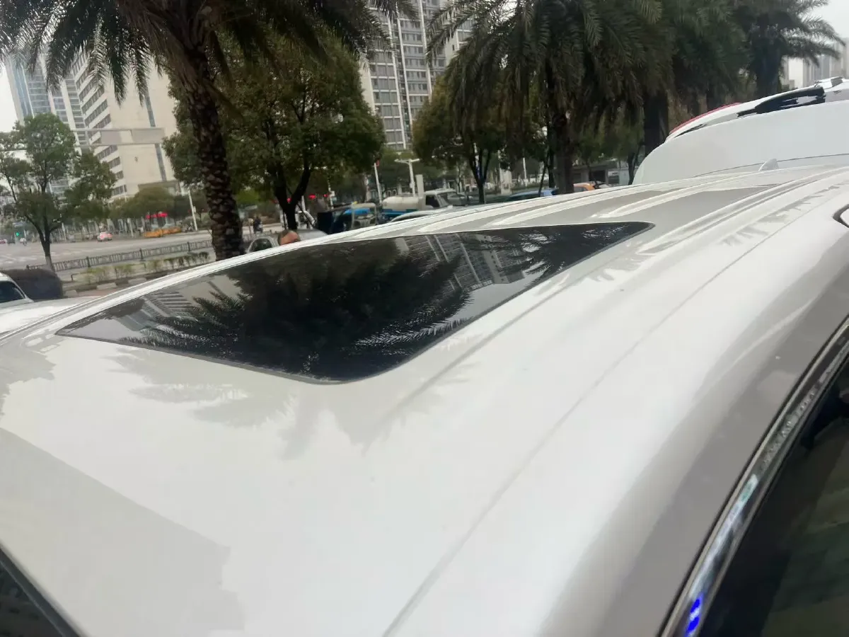 2022 Buick GL8 2.0T 237HP L4 9AT,autocango,china used car exporter,china ev exporter,chinese used car exporter,chinese used ev exporter