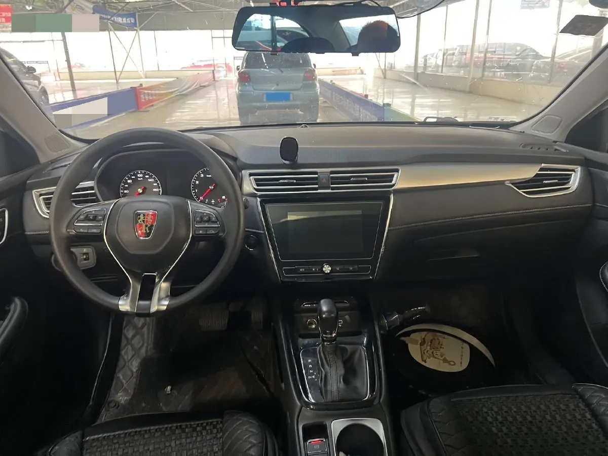 2019 Roewe i5 1.5L 120HP L4 CVT,autocango,china used car exporter,china ev exporter,chinese used car exporter,chinese used ev exporter