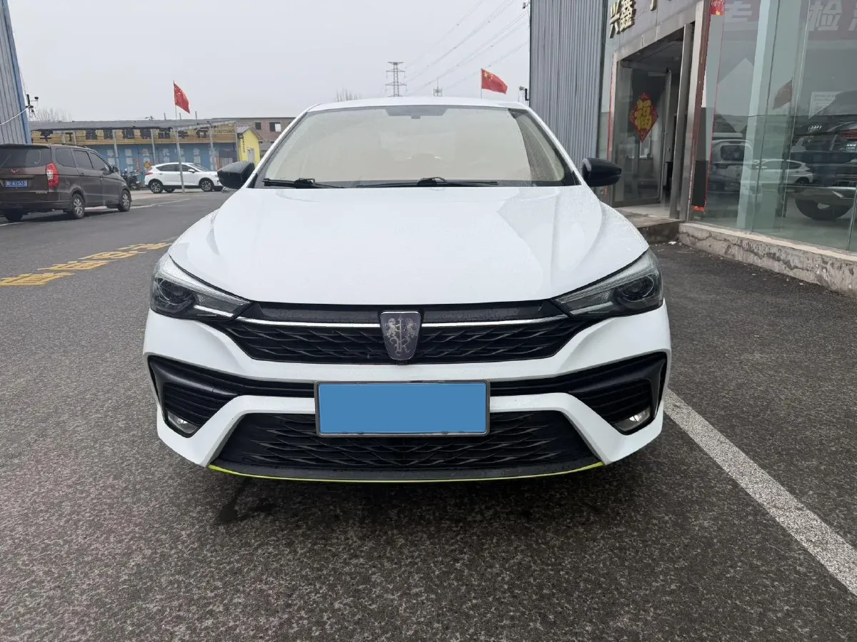 2021 Roewe i5 1.5L 120HP L4 5MT,autocango,china used car exporter,china ev exporter,chinese used car exporter,chinese used ev exporter