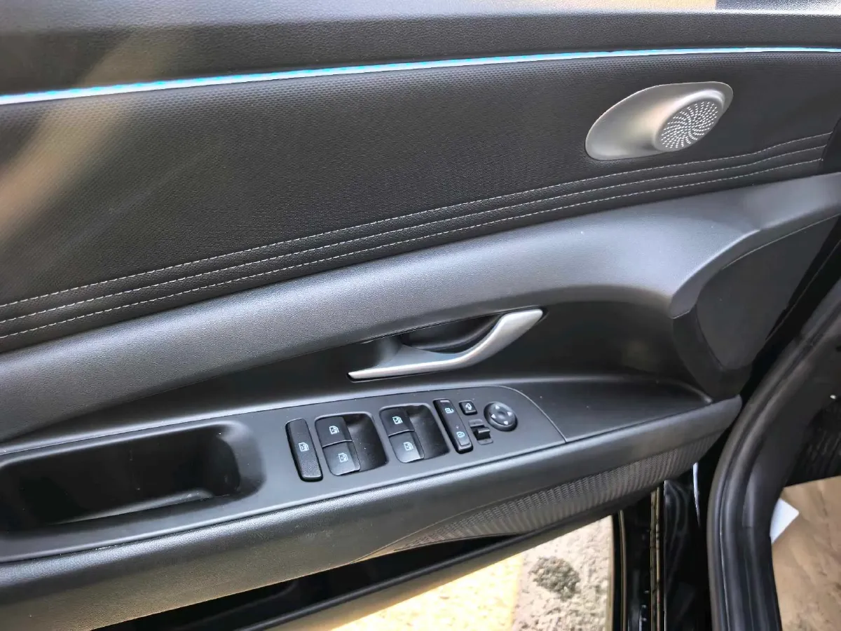 2022 Hyundai Elantra 1.5L 115HP L4 CVT,autocango,china used car exporter,china ev exporter,chinese used car exporter,chinese used ev exporter