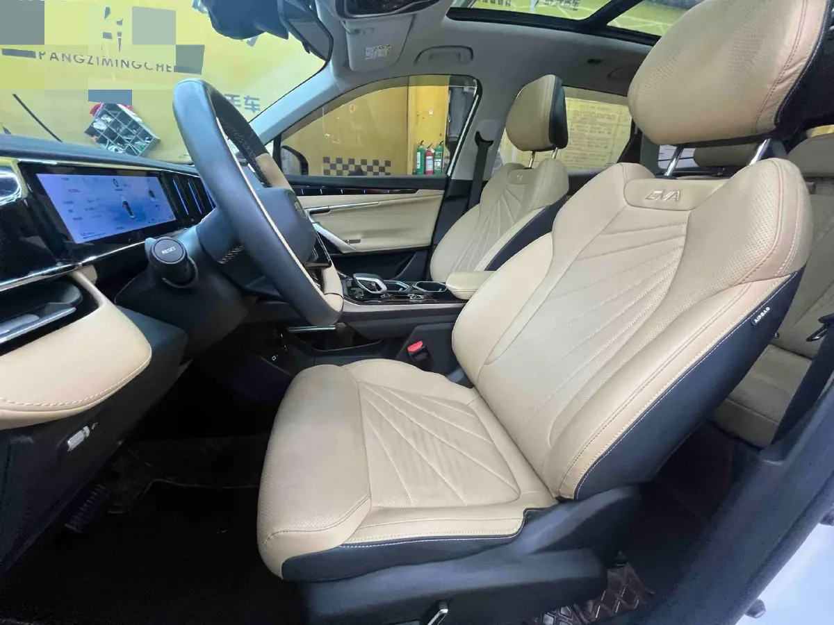 2023 Geely StarRay 1.5T 181HP L4 7DCT,autocango,china used car exporter,china ev exporter,chinese used car exporter,chinese used ev exporter