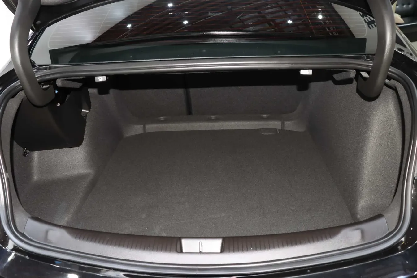 2024 Buick Regal 2.0T 237HP L4 9AT,autocango,china used car exporter,china ev exporter,chinese used car exporter,chinese used ev exporter