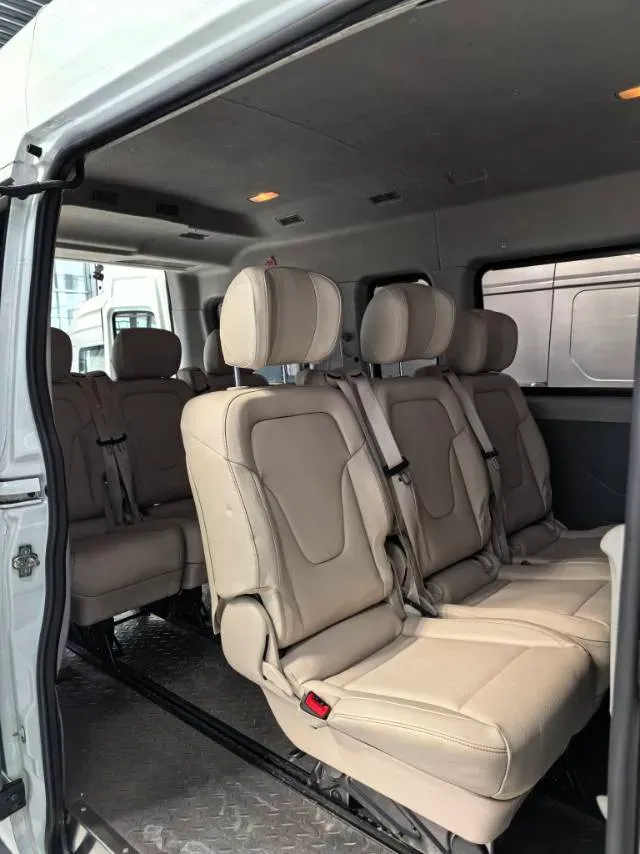 2023 MAXUS XinTu V80 2.0T 127HP L4 6MT,autocango,china used car exporter,china ev exporter,chinese used car exporter,chinese used ev exporter