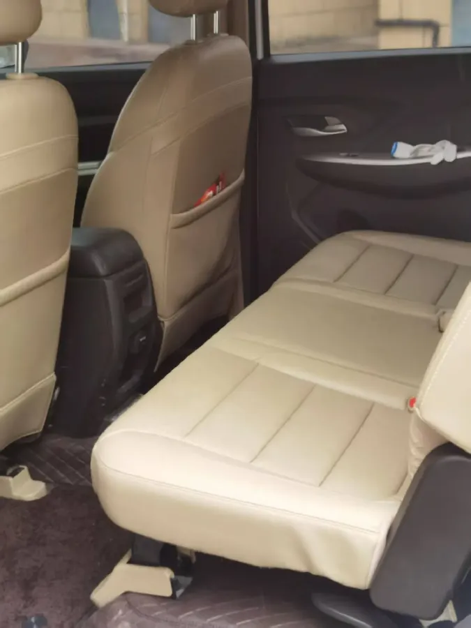 2019 WuLing HongGuang 1.5L 99HP L4 6MT,autocango,china used car exporter,china ev exporter,chinese used car exporter,chinese used ev exporter