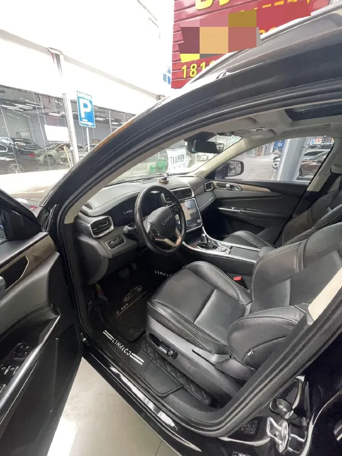 2017 Zotye SR9 2.0T 190HP L4 6DCT,autocango,china used car exporter,china ev exporter,chinese used car exporter,chinese used ev exporter