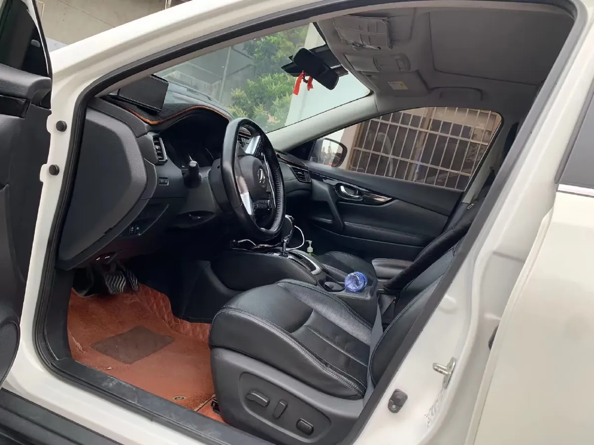 2019 Nissan X-Trail 2.0L 154HP L4 CVT,autocango,china used car exporter,china ev exporter,chinese used car exporter,chinese used ev exporter