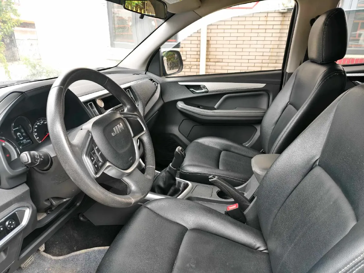 2020 Isuzu Jim 2.8T 120HP L4 5MT,autocango,china used car exporter,china ev exporter,chinese used car exporter,chinese used ev exporter