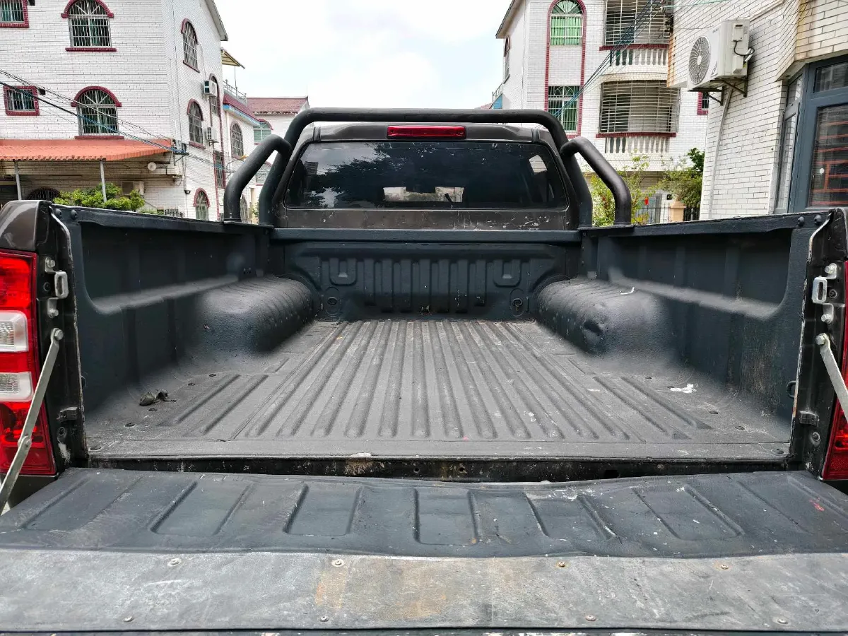 2020 Isuzu Jim 2.8T 120HP L4 5MT,autocango,china used car exporter,china ev exporter,chinese used car exporter,chinese used ev exporter