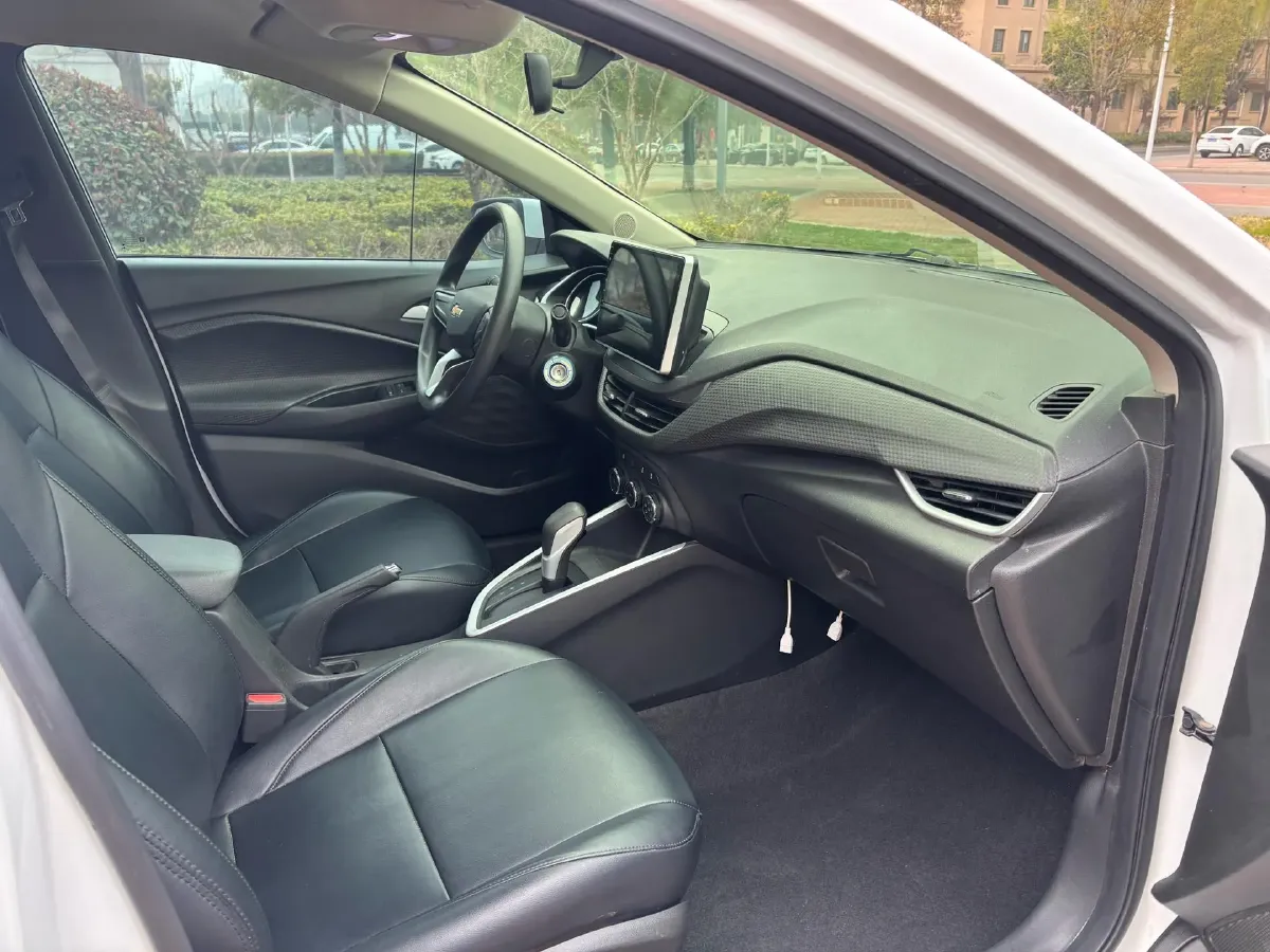 2021 Chevrolet Cavalier 1.0T 125HP L3 6AT,autocango,china used car exporter,china ev exporter,chinese used car exporter,chinese used ev exporter