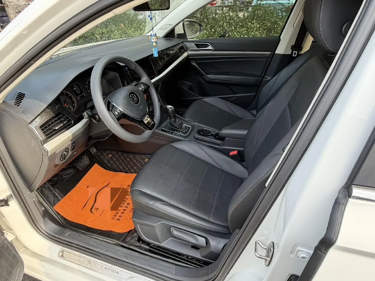 2019 Volkswagen Lavida 1.5L 113HP L4 6AT,autocango,china used car exporter,china ev exporter,chinese used car exporter,chinese used ev exporter
