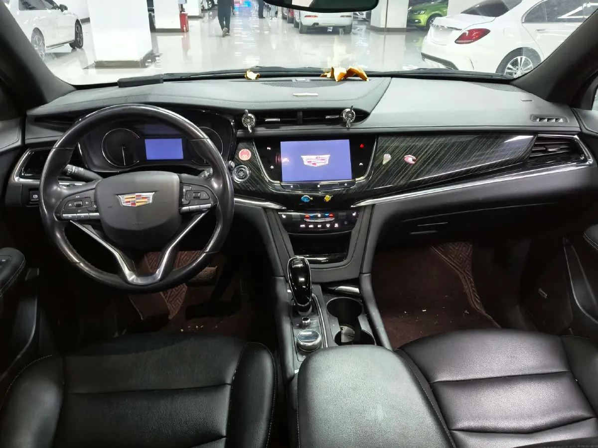 2020 Cadillac XT6 2.0T 237HP L4 9AT,autocango,china used car exporter,china ev exporter,chinese used car exporter,chinese used ev exporter