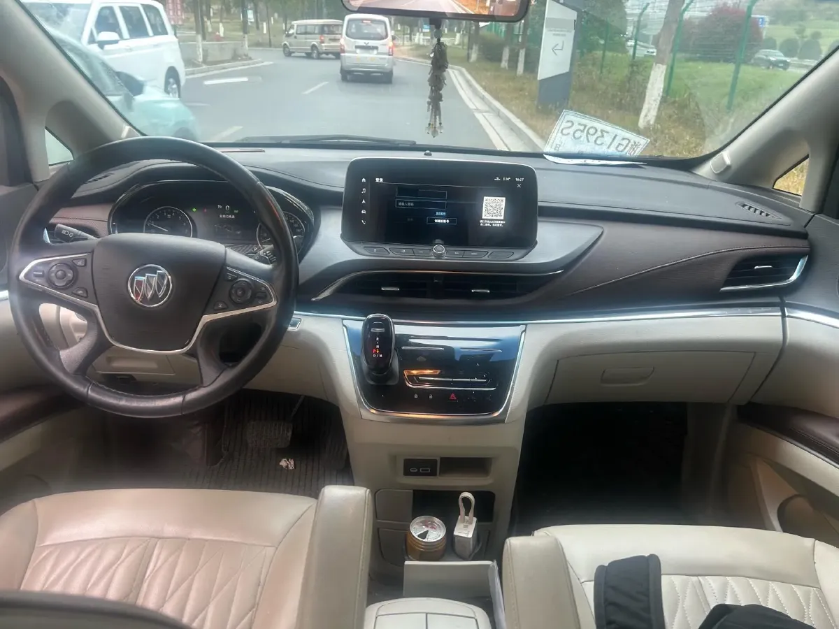 2021 Buick GL8 2.0T 237HP L4 9AT,autocango,china used car exporter,china ev exporter,chinese used car exporter,chinese used ev exporter