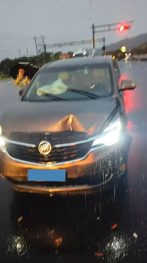 2021 Buick GL8 2.0T 237HP L4 9AT,autocango,china used car exporter,china ev exporter,chinese used car exporter,chinese used ev exporter