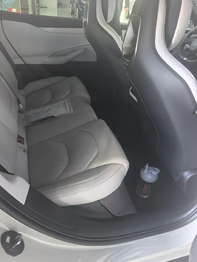 2024 MI SU7 BEV 94.3KWH,autocango,china used car exporter,china ev exporter,chinese used car exporter,chinese used ev exporter