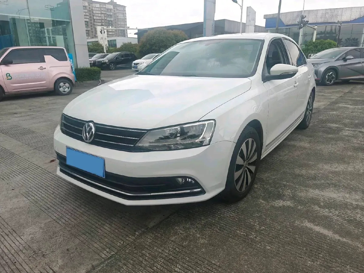 2017 Volkswagen Sagitar 1.6L 110HP L4 5MT,autocango,china used car exporter,china ev exporter,chinese used car exporter,chinese used ev exporter
