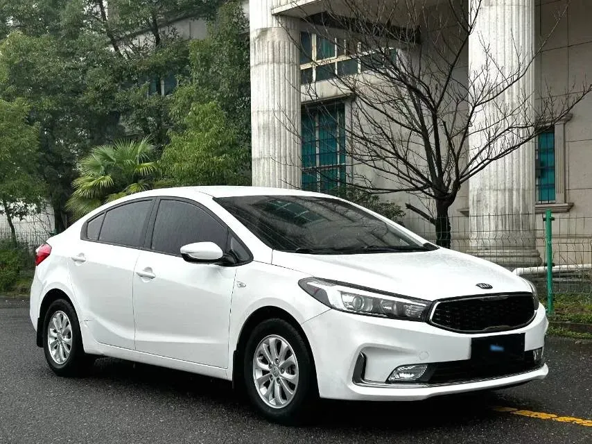 2016 Kia K3 1.6L 128HP L4 6MT,autocango,china used car exporter,china ev exporter,chinese used car exporter,chinese used ev exporter