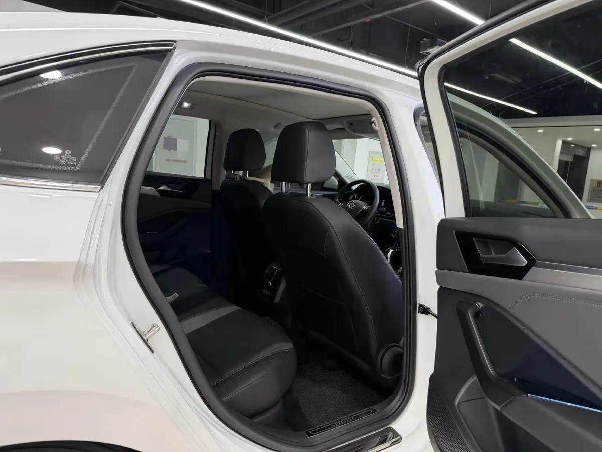 2021 Volkswagen Sagitar 1.4T 150HP L4 7DCT,autocango,china used car exporter,china ev exporter,chinese used car exporter,chinese used ev exporter