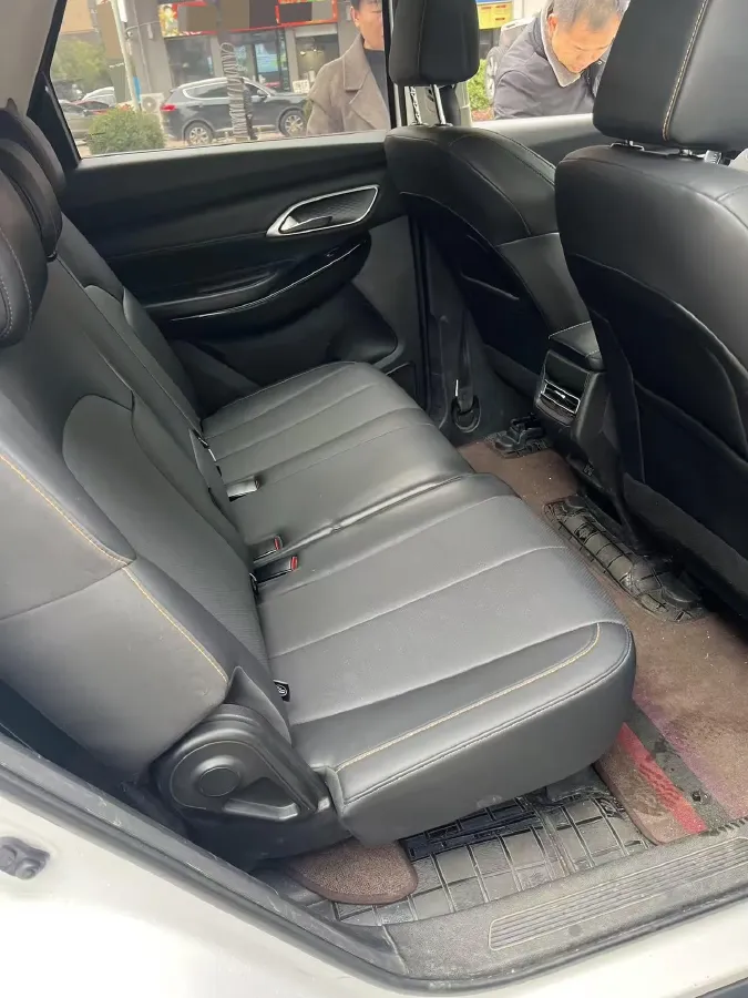 2024 ChangAn X7 PLUS 1.5T 188HP L4 7DCT,autocango,china used car exporter,china ev exporter,chinese used car exporter,chinese used ev exporter