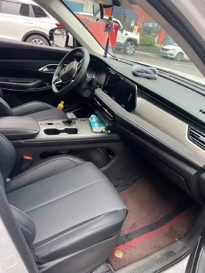 2024 ChangAn X7 PLUS 1.5T 188HP L4 7DCT,autocango,china used car exporter,china ev exporter,chinese used car exporter,chinese used ev exporter