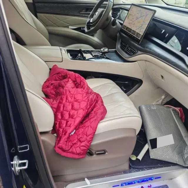 2022 HongQi HS7 3.0T 337HP V6 8AT,autocango,china used car exporter,china ev exporter,chinese used car exporter,chinese used ev exporter