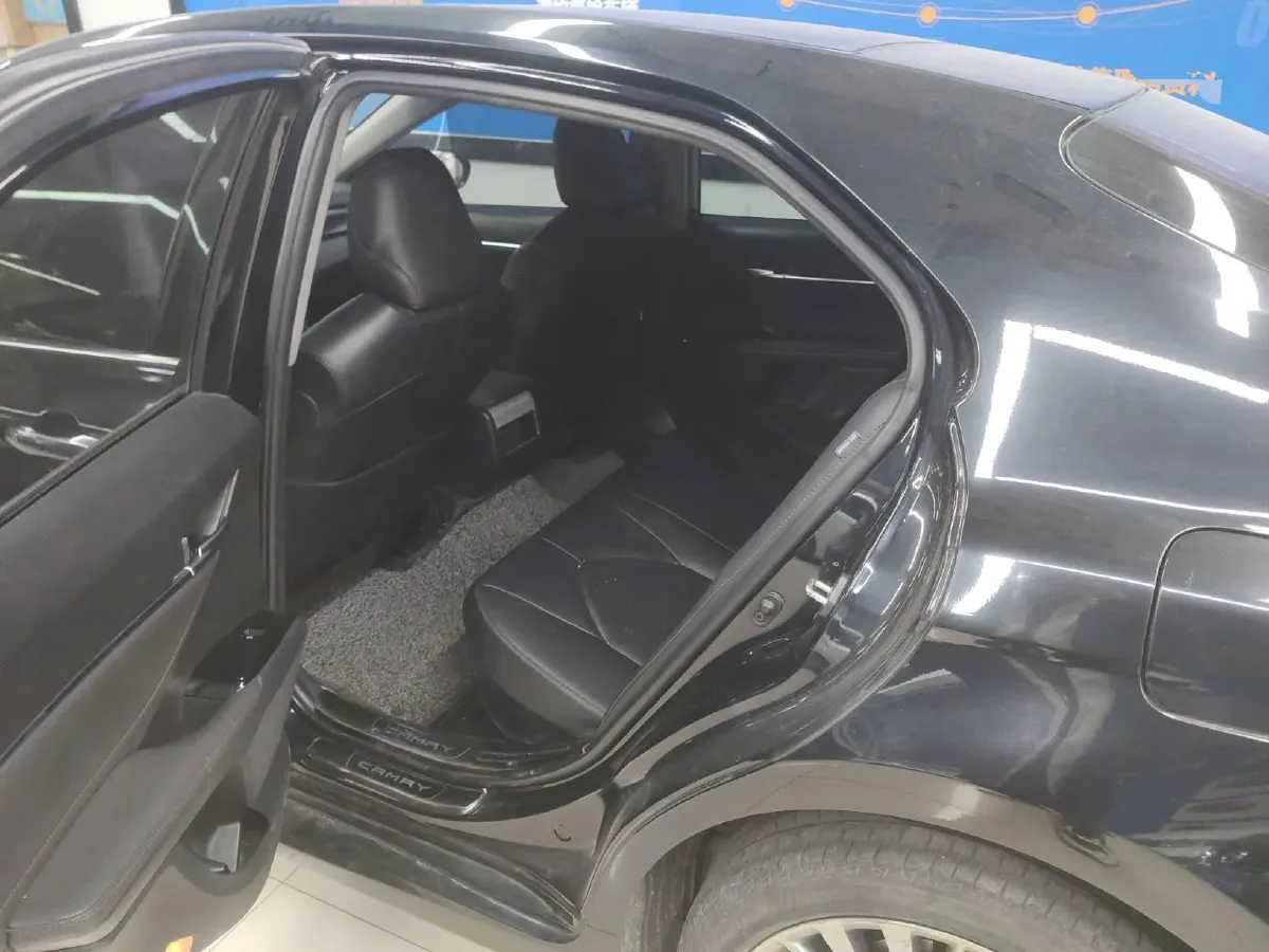 2019 Toyota Camry 2.5L 178HP L4 E-CVT Hybrid,autocango,china used car exporter,china ev exporter,chinese used car exporter,chinese used ev exporter