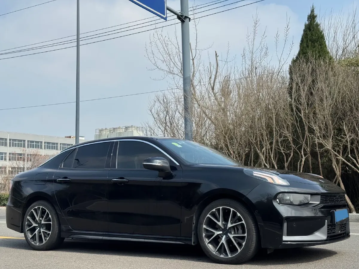 2018 Toyota C-HR 2.0L 171HP L4 CVT,autocango,china used car exporter,china ev exporter,chinese used car exporter,chinese used ev exporter