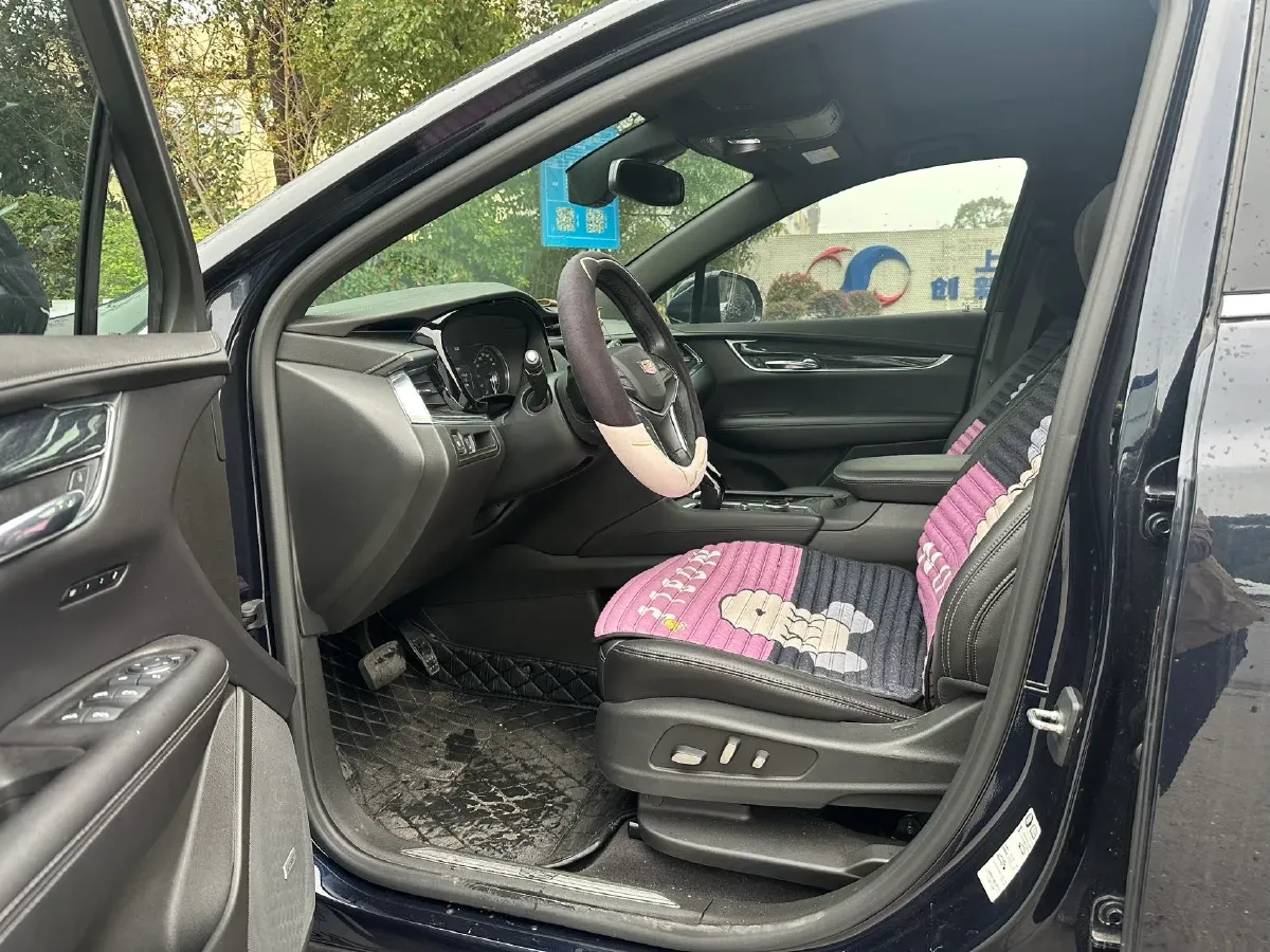 2021 Cadillac XT5 2.0T 237HP L4 9AT,autocango,china used car exporter,china ev exporter,chinese used car exporter,chinese used ev exporter